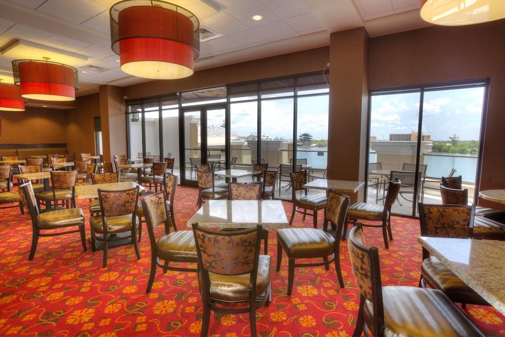 Ramada Plaza By Wyndham Orlando Resort & Suites Intl Drive Bagian luar foto
