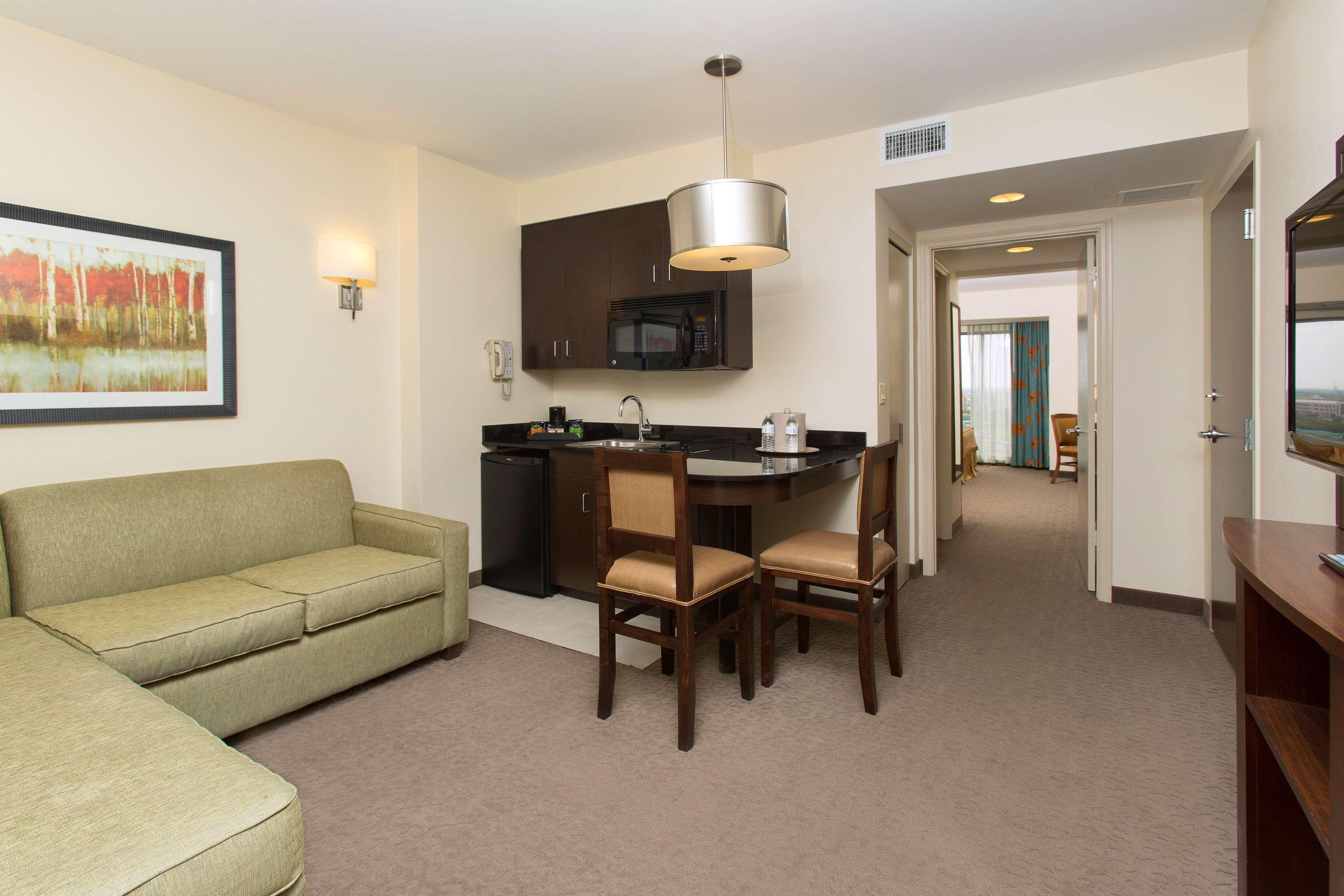 Ramada Plaza By Wyndham Orlando Resort & Suites Intl Drive Bagian luar foto