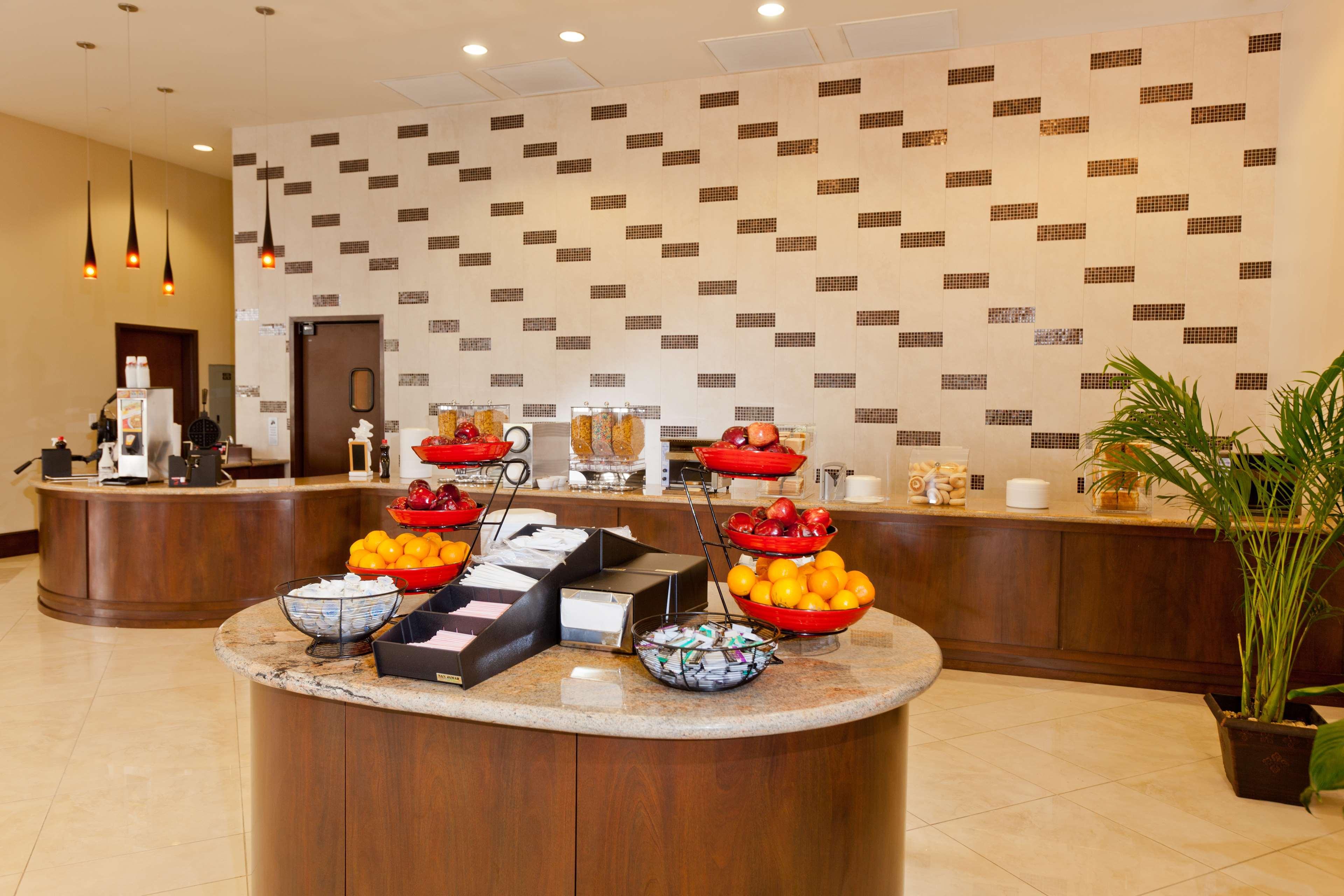 Ramada Plaza By Wyndham Orlando Resort & Suites Intl Drive Bagian luar foto