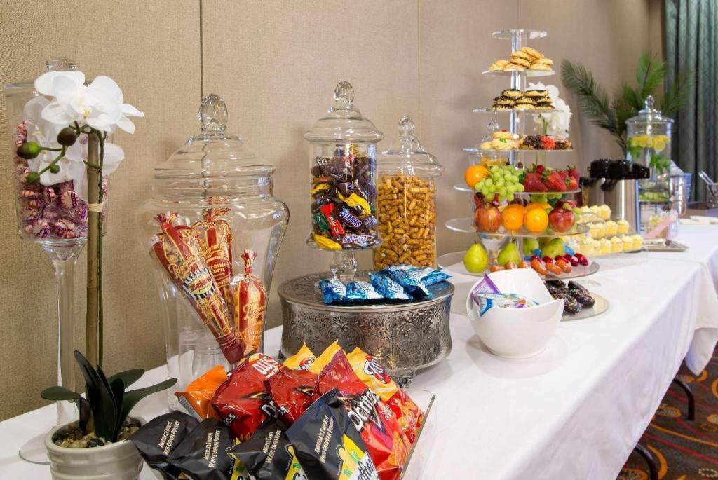 Ramada Plaza By Wyndham Orlando Resort & Suites Intl Drive Bagian luar foto